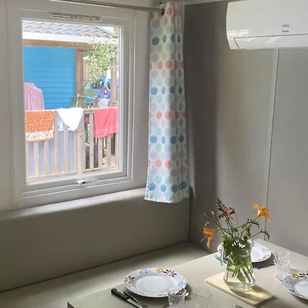 Mobil Cosy Avec Terrasse A Mialet, 4 Personnes - Api-1-52-680 * Mialet (Gard)