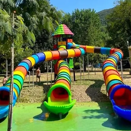 Mobil Cosy Avec Terrasse A Mialet, 4 Personnes - Api-1-52-680 Campsite *